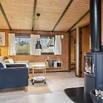Cozy Summer House In Trend 펜션 *
