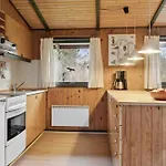 Cozy Summer House In Trend *