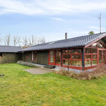 Dom wakacyjny Cozy Summer House In Trend