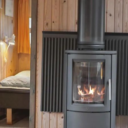 Cozy Summer House In Trend