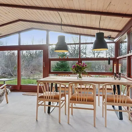 Dom wakacyjny Cozy Summer House In Trend