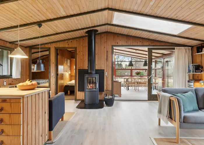 Cozy Summer House In Trend Løgsted